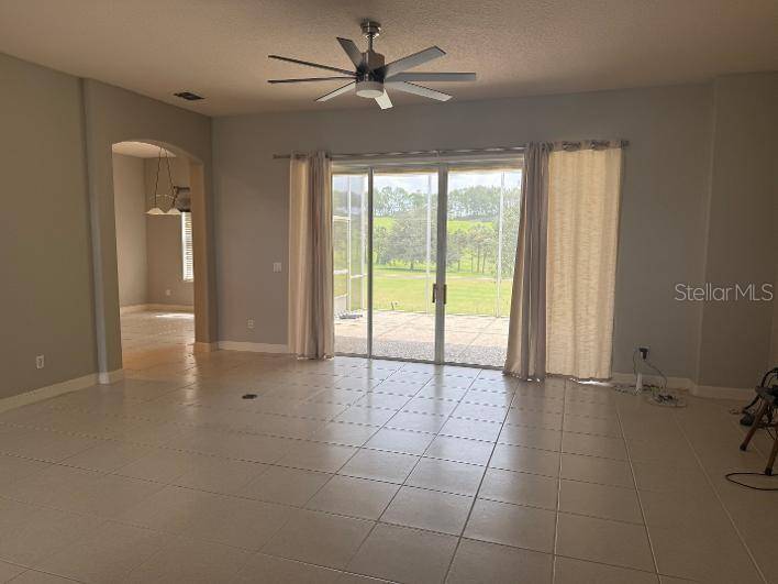 4048 GREYSTONE DR, Clermont, FL 34711