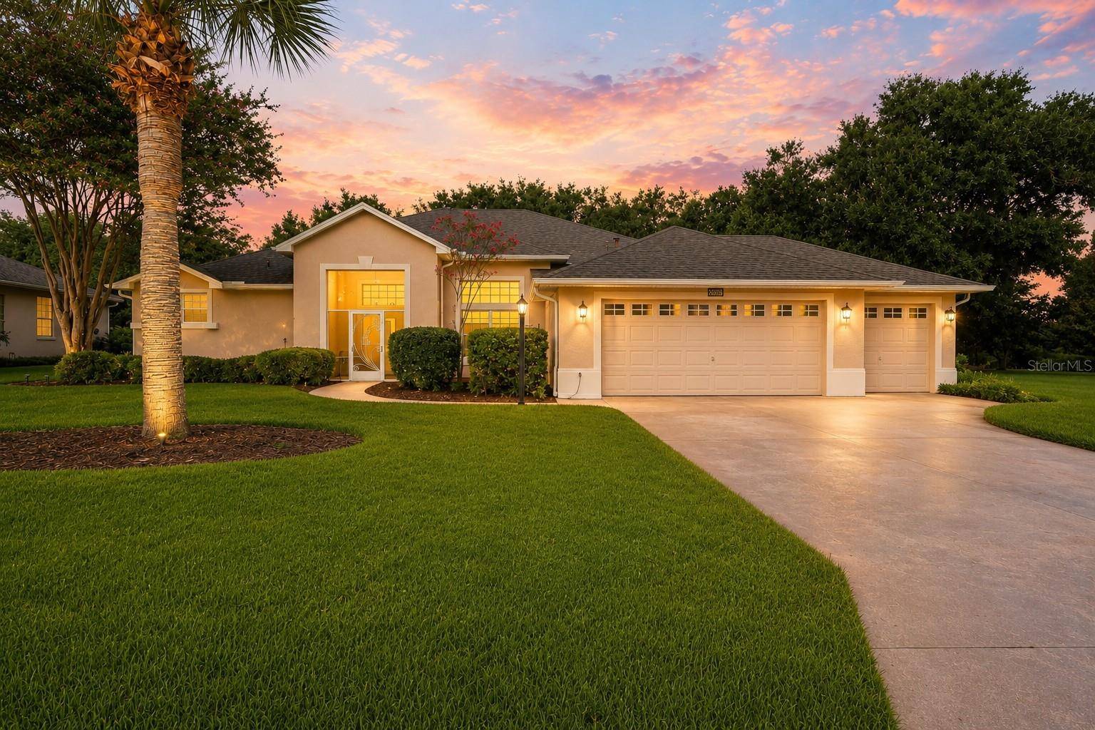 20554 QUEEN ALEXANDRA DR, Leesburg, FL 34748