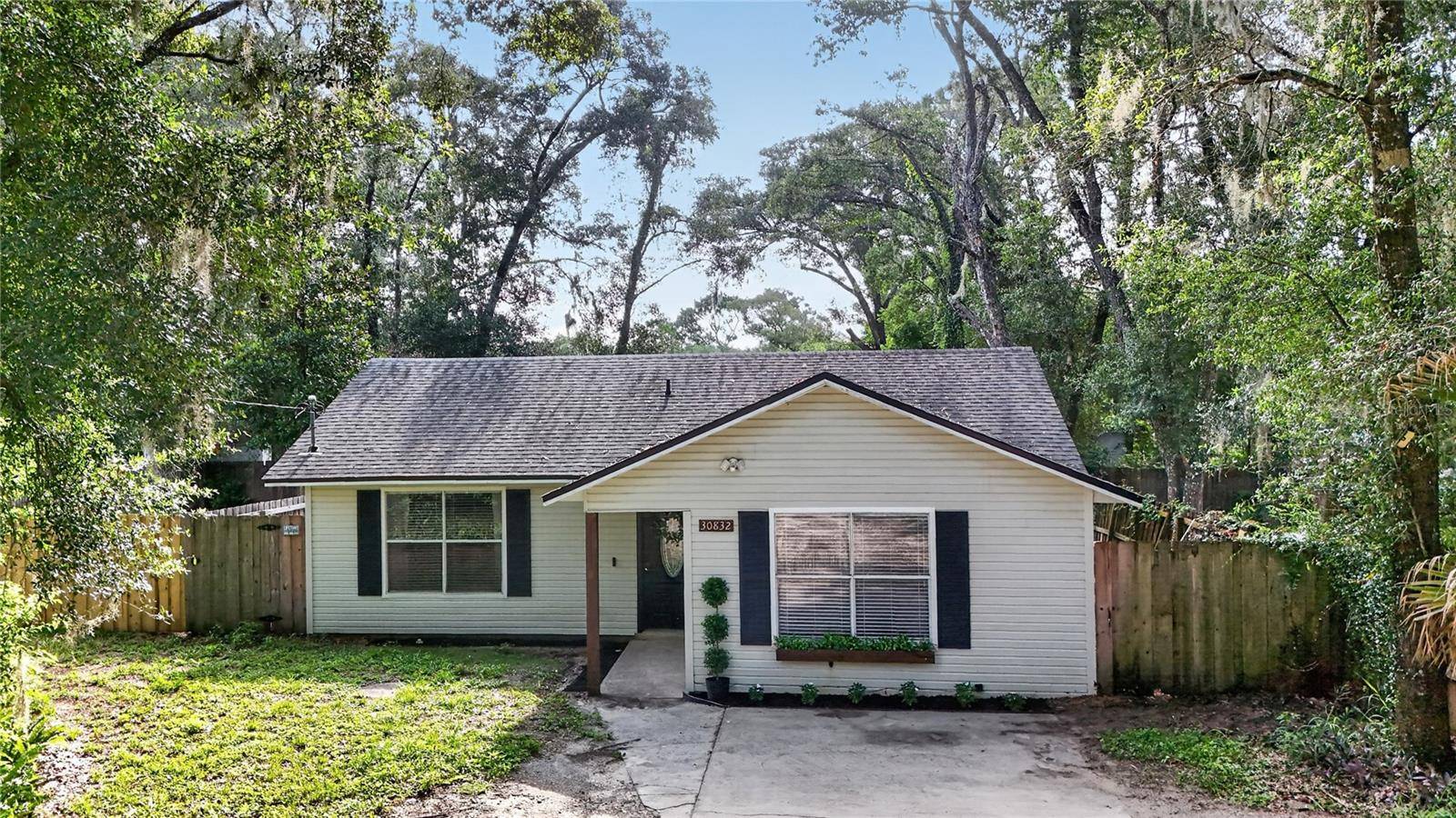 30832 RIDGEVIEW AVE, Mount Plymouth, FL 32776