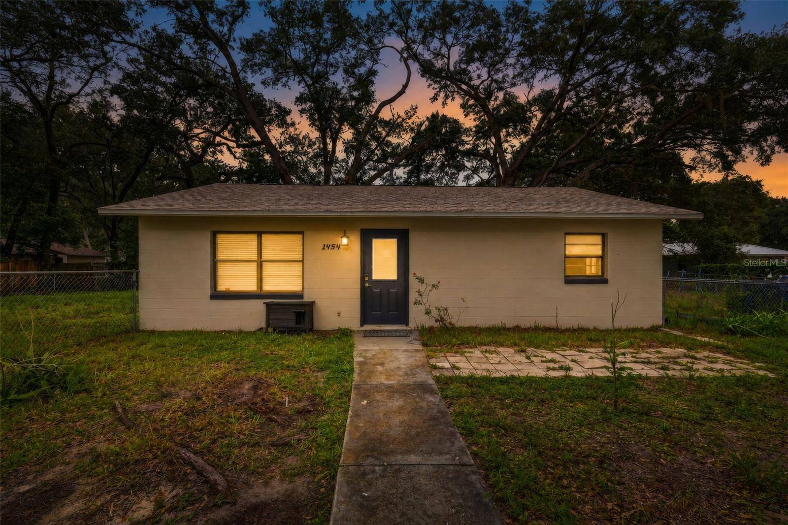 1454 HOWARD ST, Groveland, FL 34736