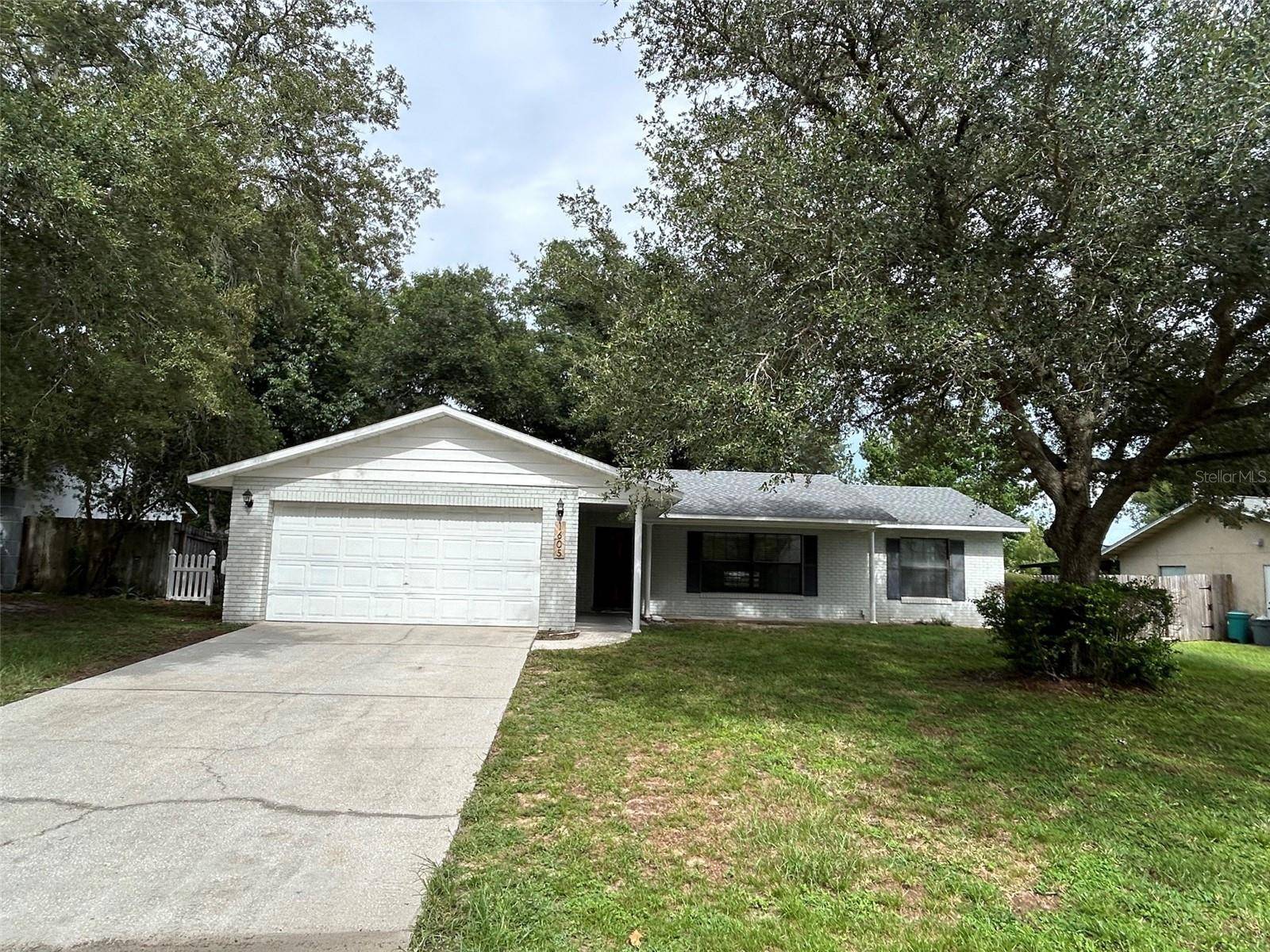 1605 BLACKBERRY CT, Eustis, FL 32726