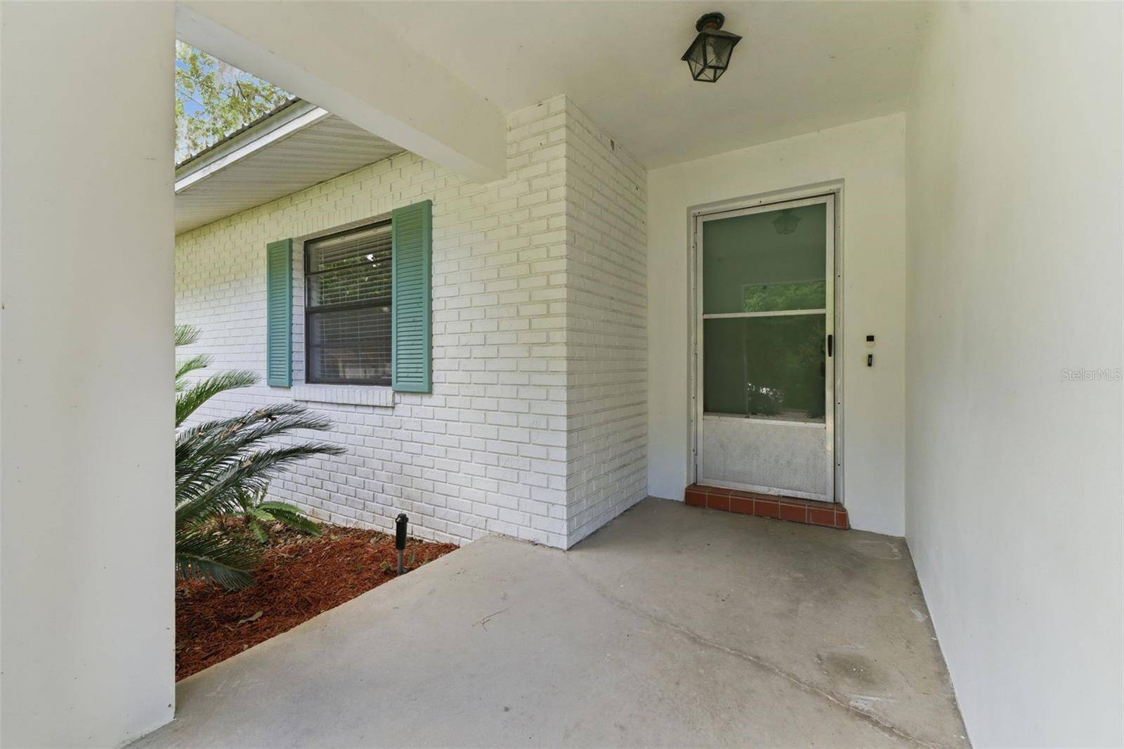 8127 SW 12TH PL, Gainesville, FL 32607