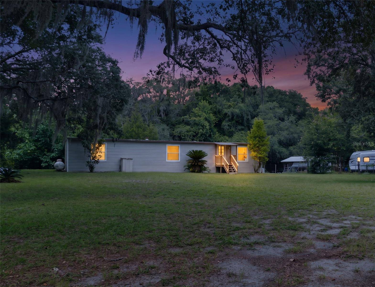 17416 NW 89TH TER, Fanning Springs, FL 32693