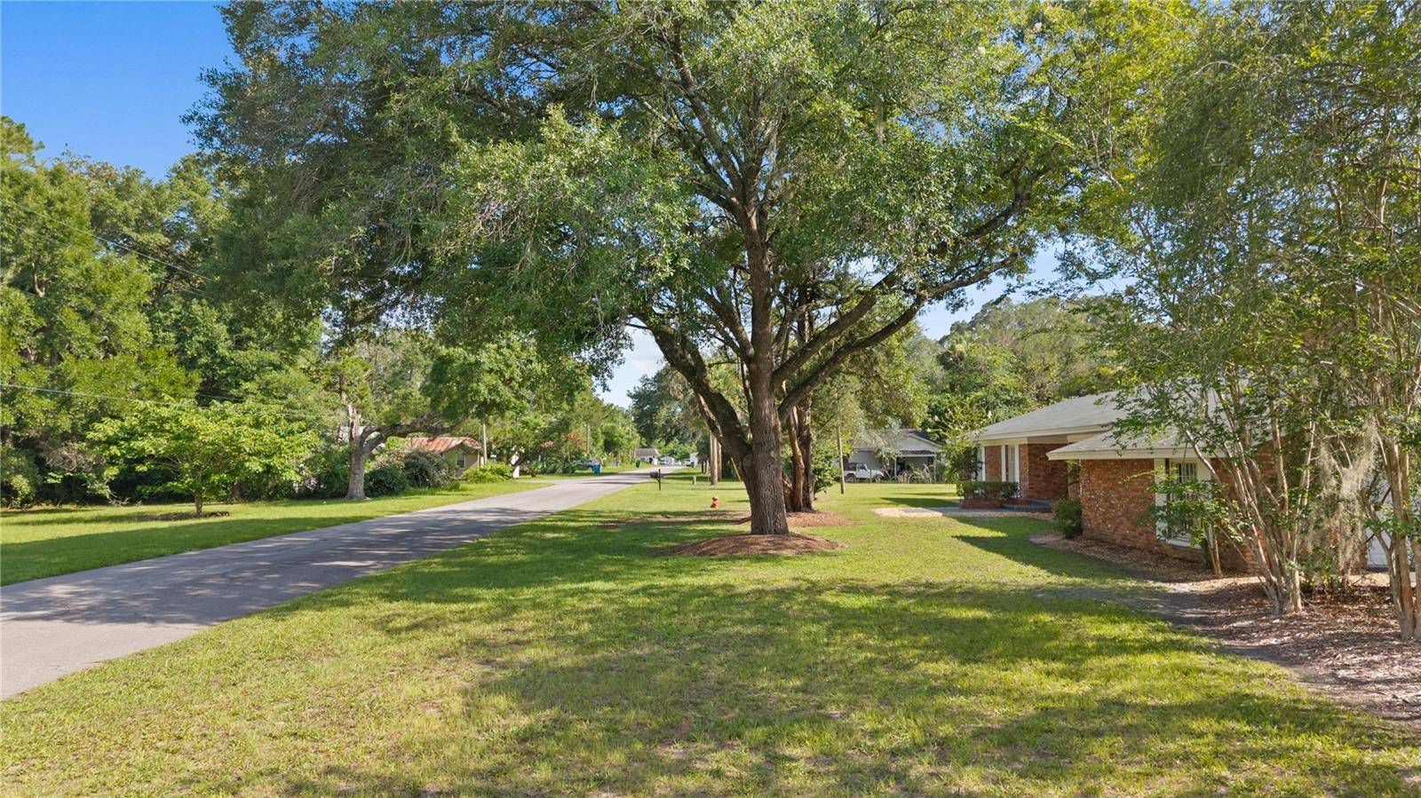 214 SE 2ND ST, Chiefland, FL 32626
