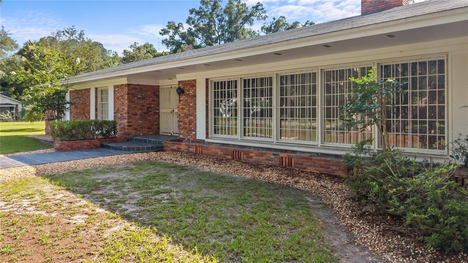 214 SE 2ND ST, Chiefland, FL 32626
