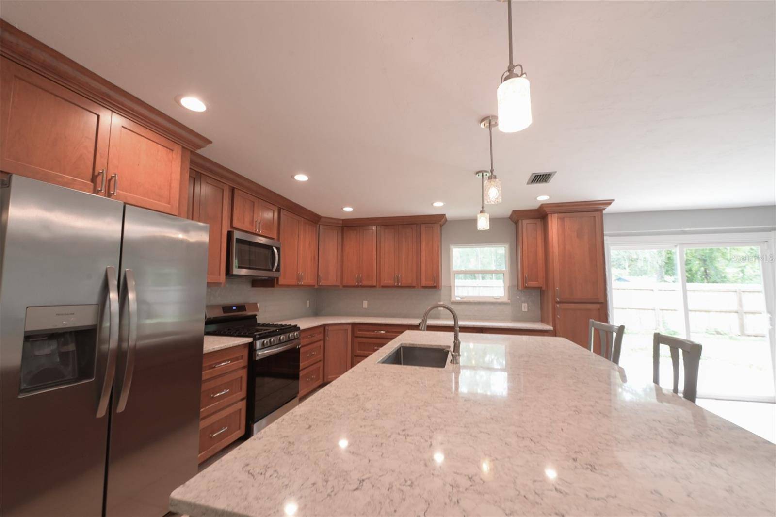 7616 SW 10TH AVE, Gainesville, FL 32607