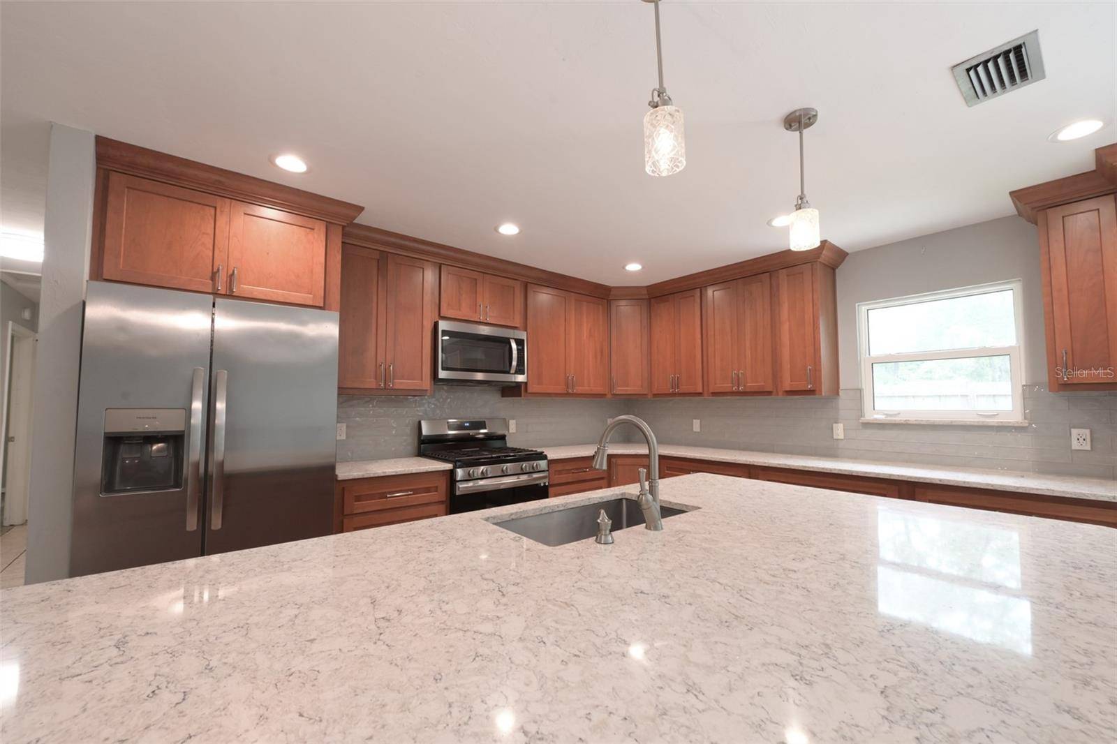 7616 SW 10TH AVE, Gainesville, FL 32607