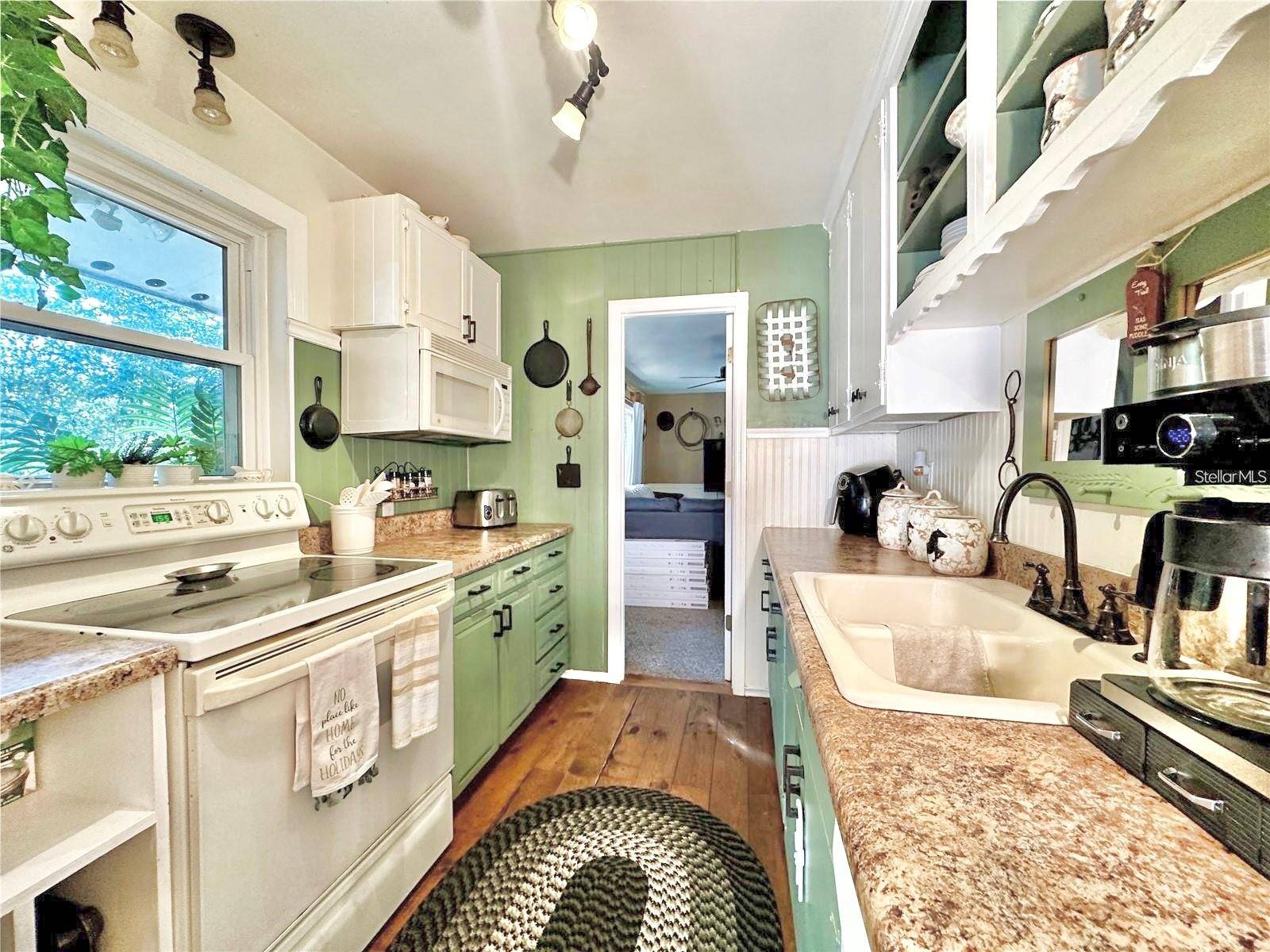 13565 NE 38TH AVE, Anthony, FL 32617