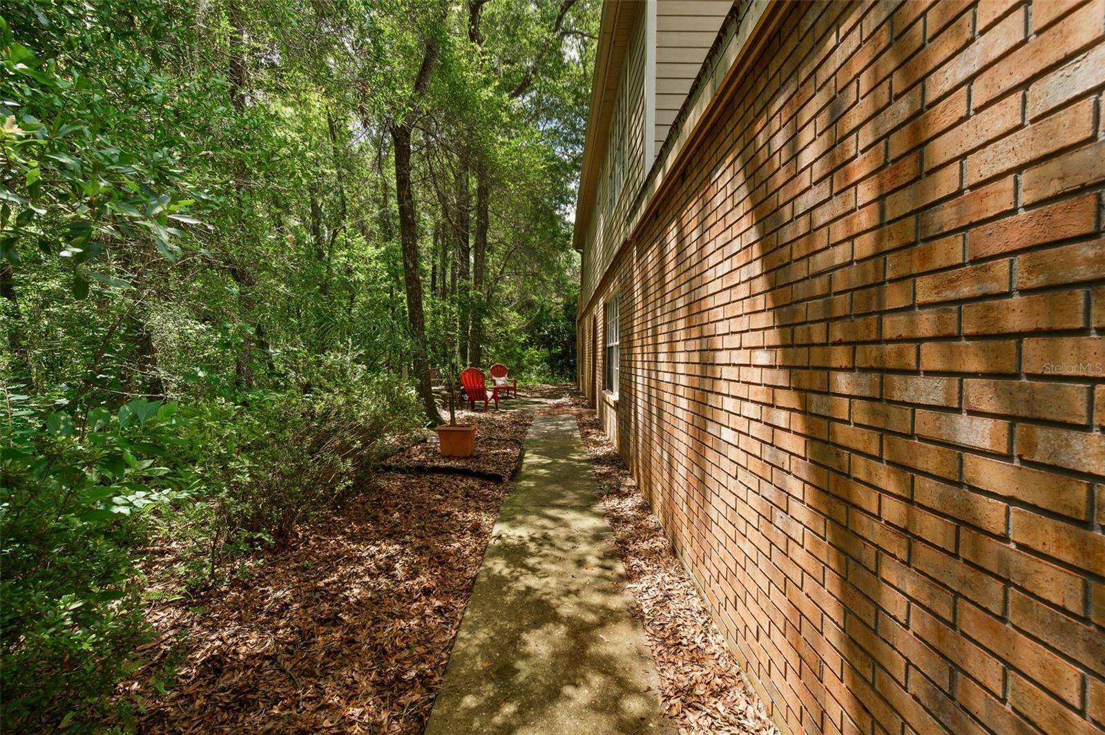5261 SW 97TH DR, Gainesville, FL 32608