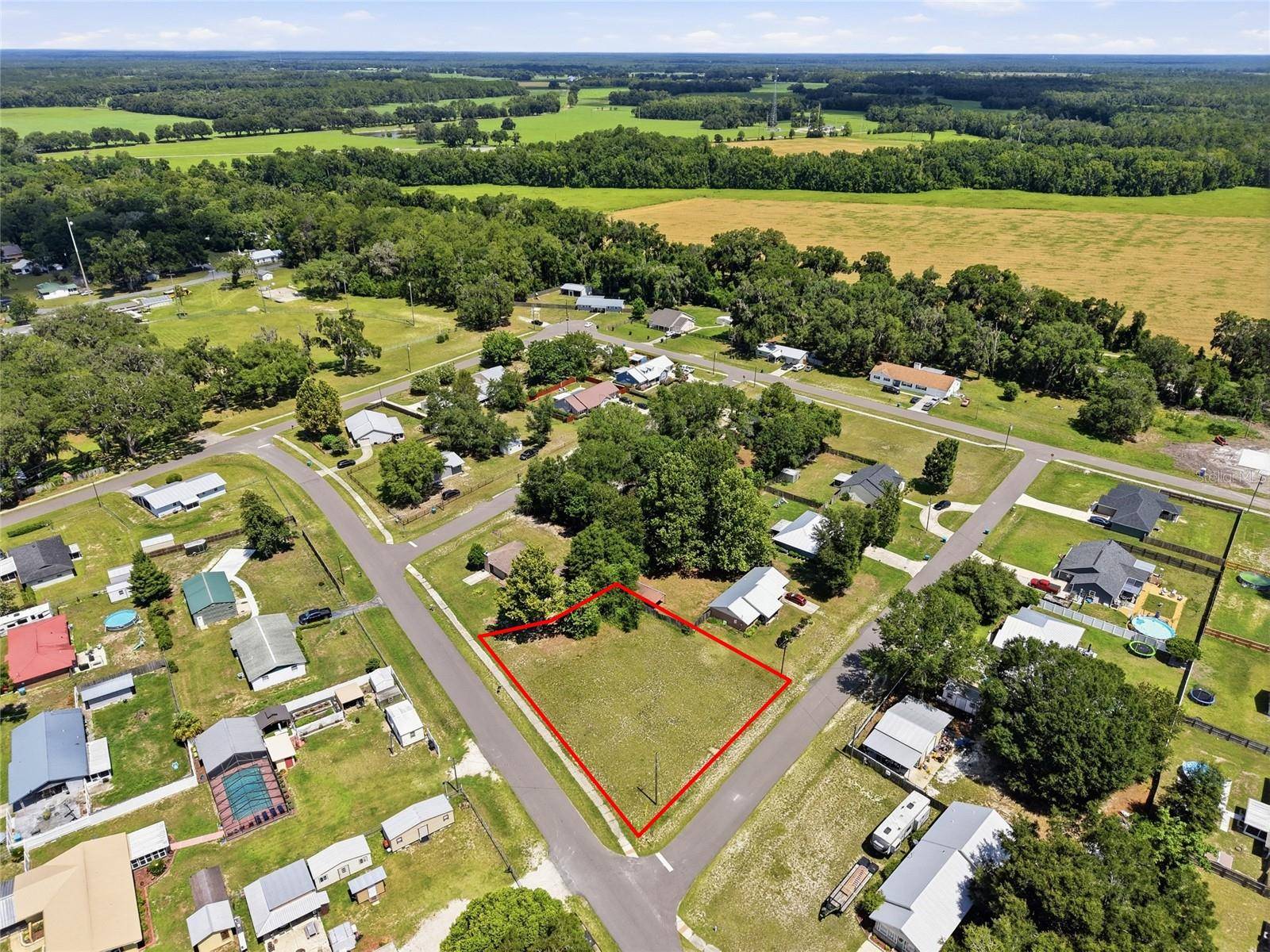CHERRY ST, Brooker, FL 32622