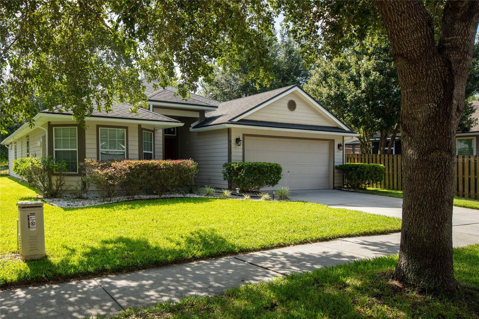 8123 NW 51ST DR, Gainesville, FL 32653