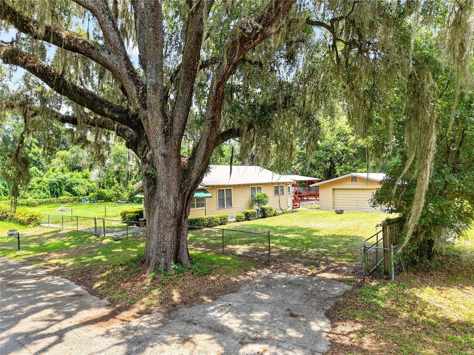 18727 NW 251ST ST, High Springs, FL 32643