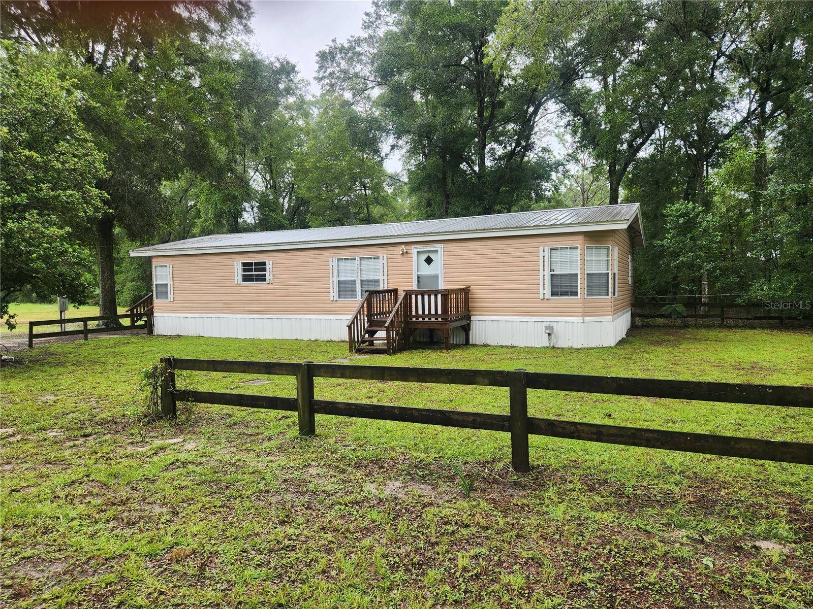 1182 NW 27TH TER, Bell, FL 32619