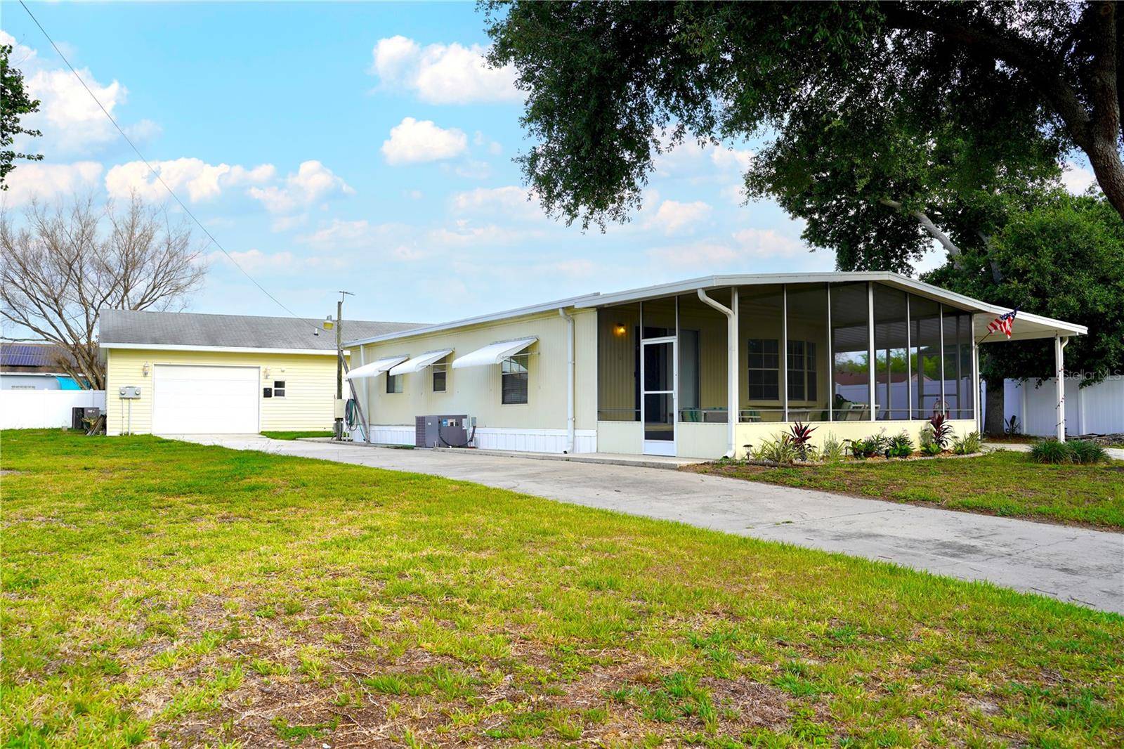 5747 LAKE FOX DR E, Winter Haven, FL 33884