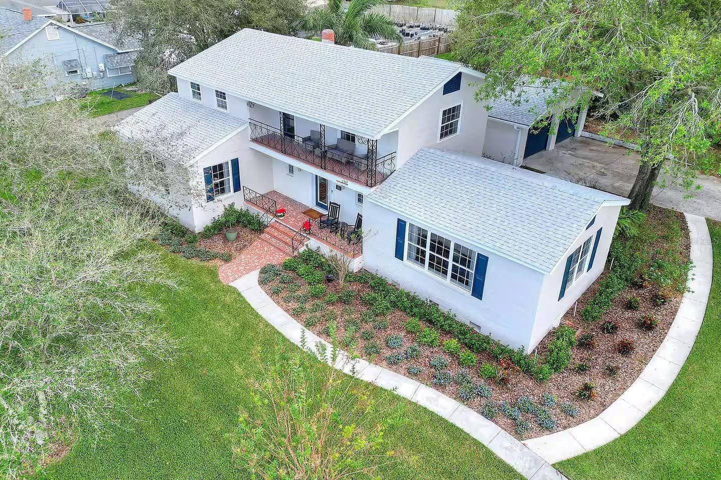 1302 LAKE ELBERT DR SE, Winter Haven, FL 33880