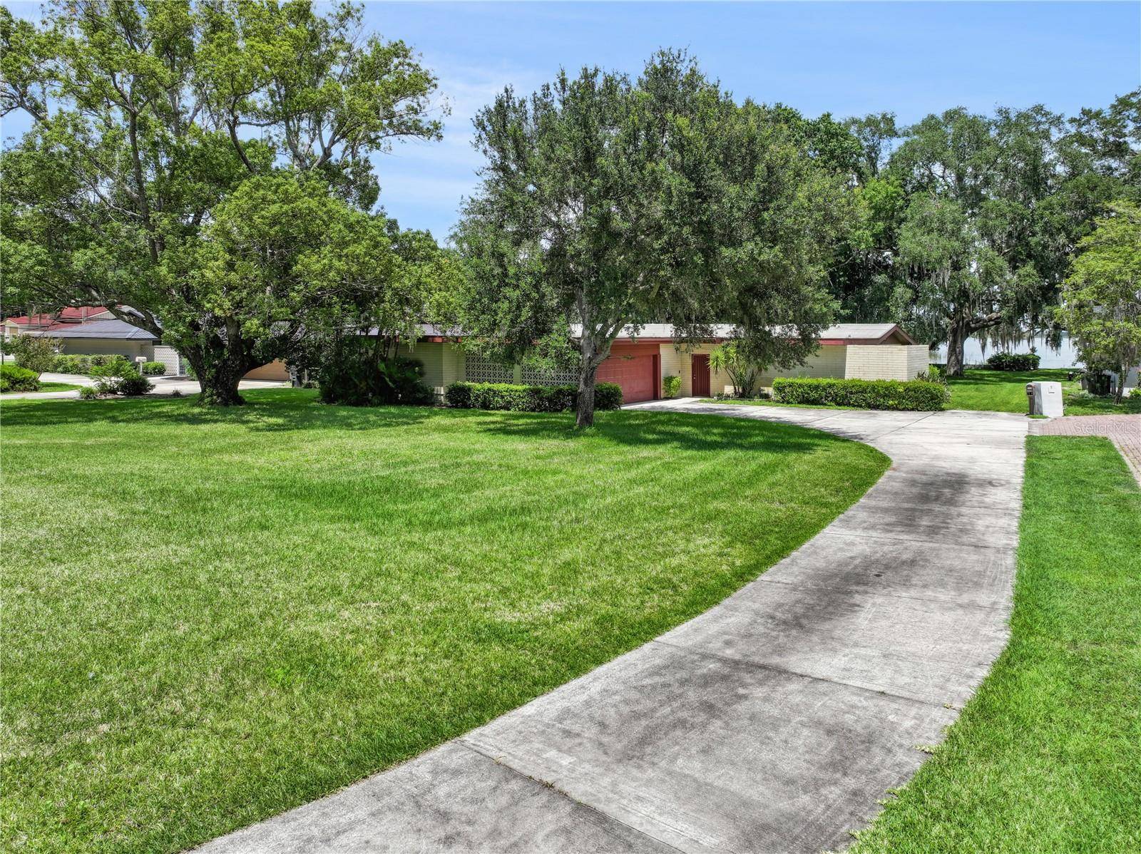 1210 W LAKE HAMILTON DR, Winter Haven, FL 33881
