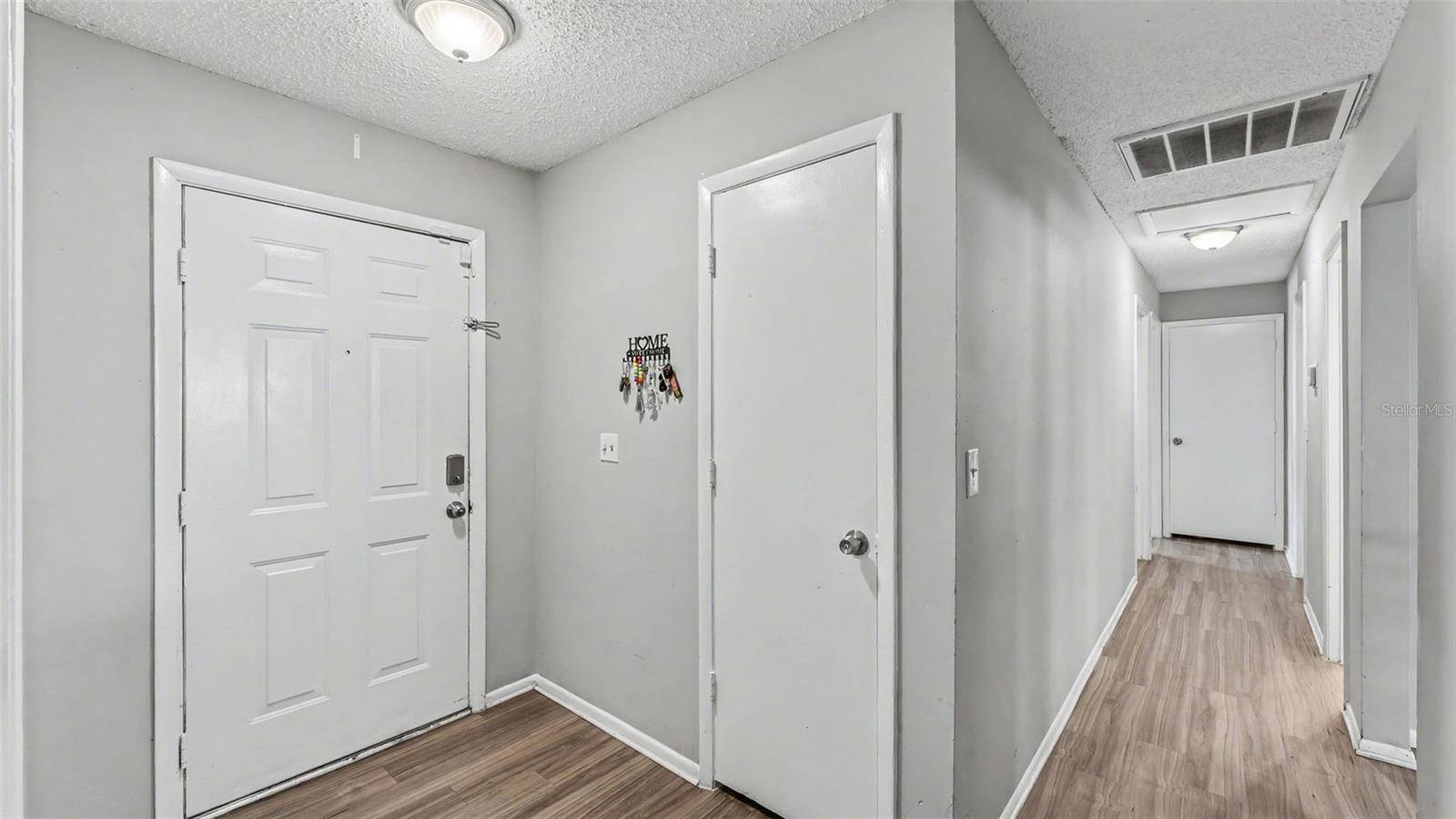 1309 CINNAMON WAY W, Lakeland, FL 33801