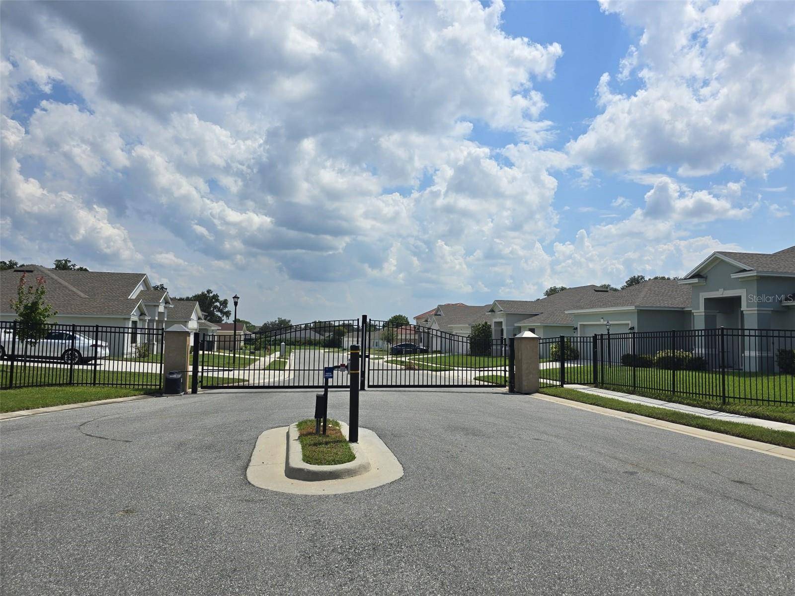 605 ARIA DR., Lakeland, FL 33813