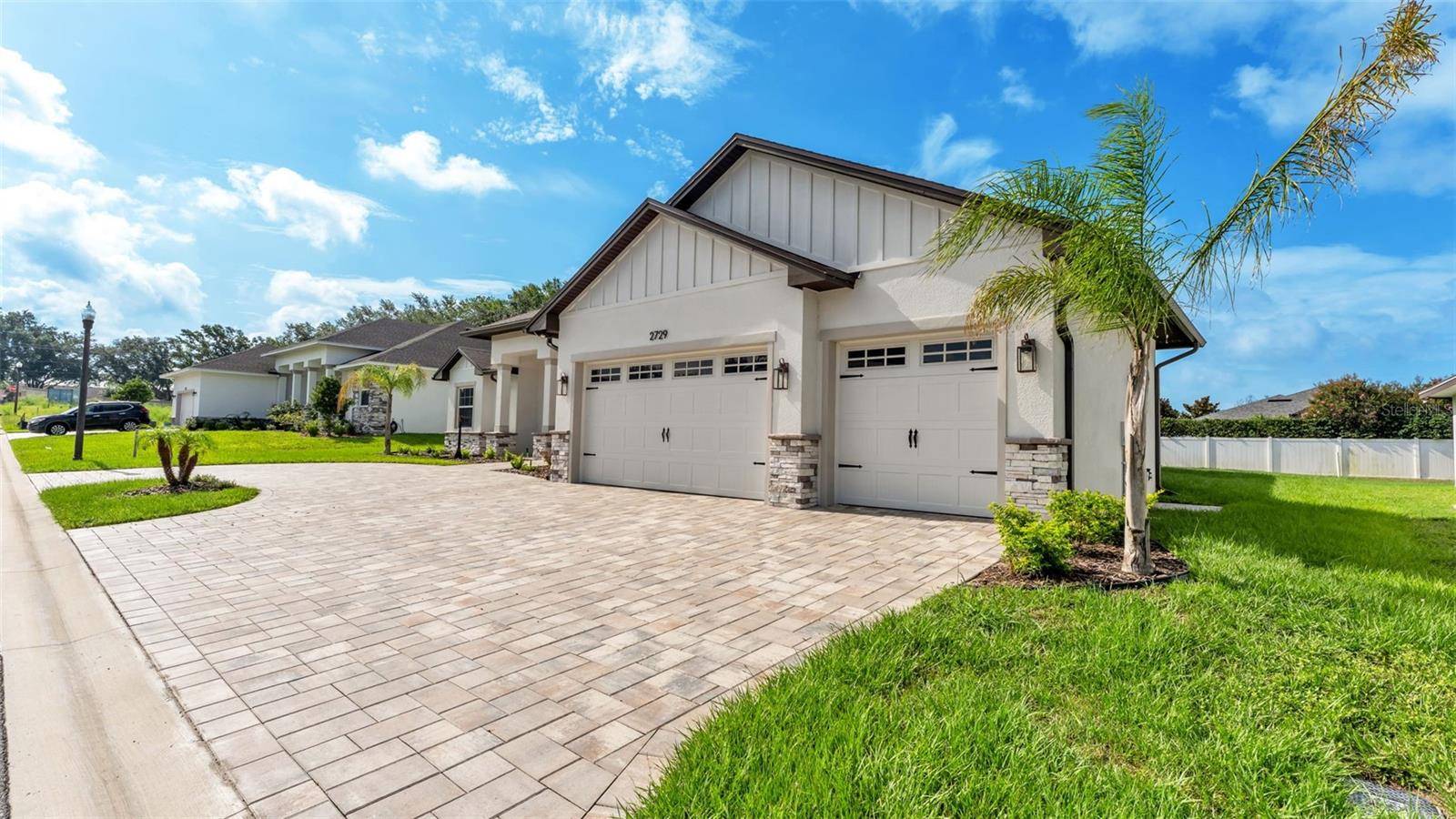 2729 SUNRISE LANDING LN, Lakeland, FL 33812