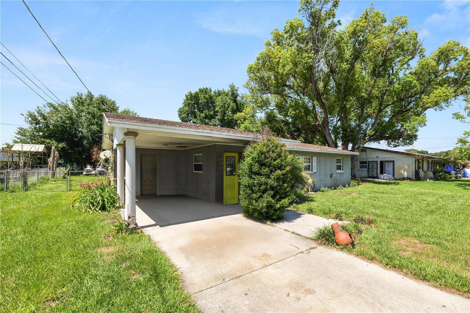 517 TANGLEWOOD DR, Auburndale, FL 33823