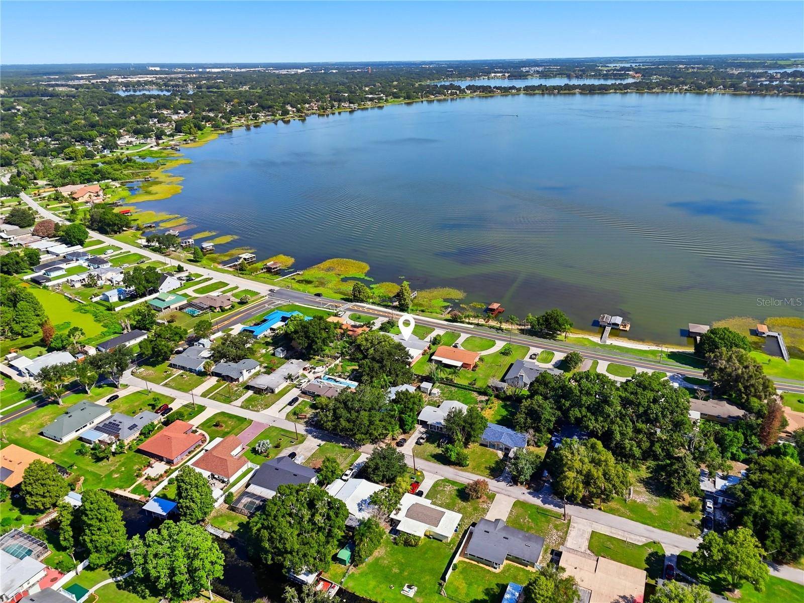 1475 S LAKE HOWARD DR, Winter Haven, FL 33880