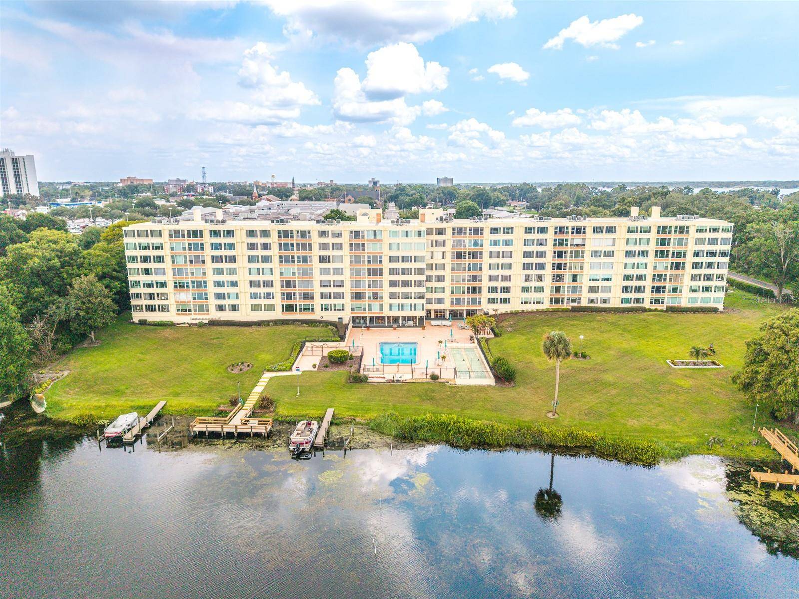 700 MIRROR TER NW #511, Winter Haven, FL 33881
