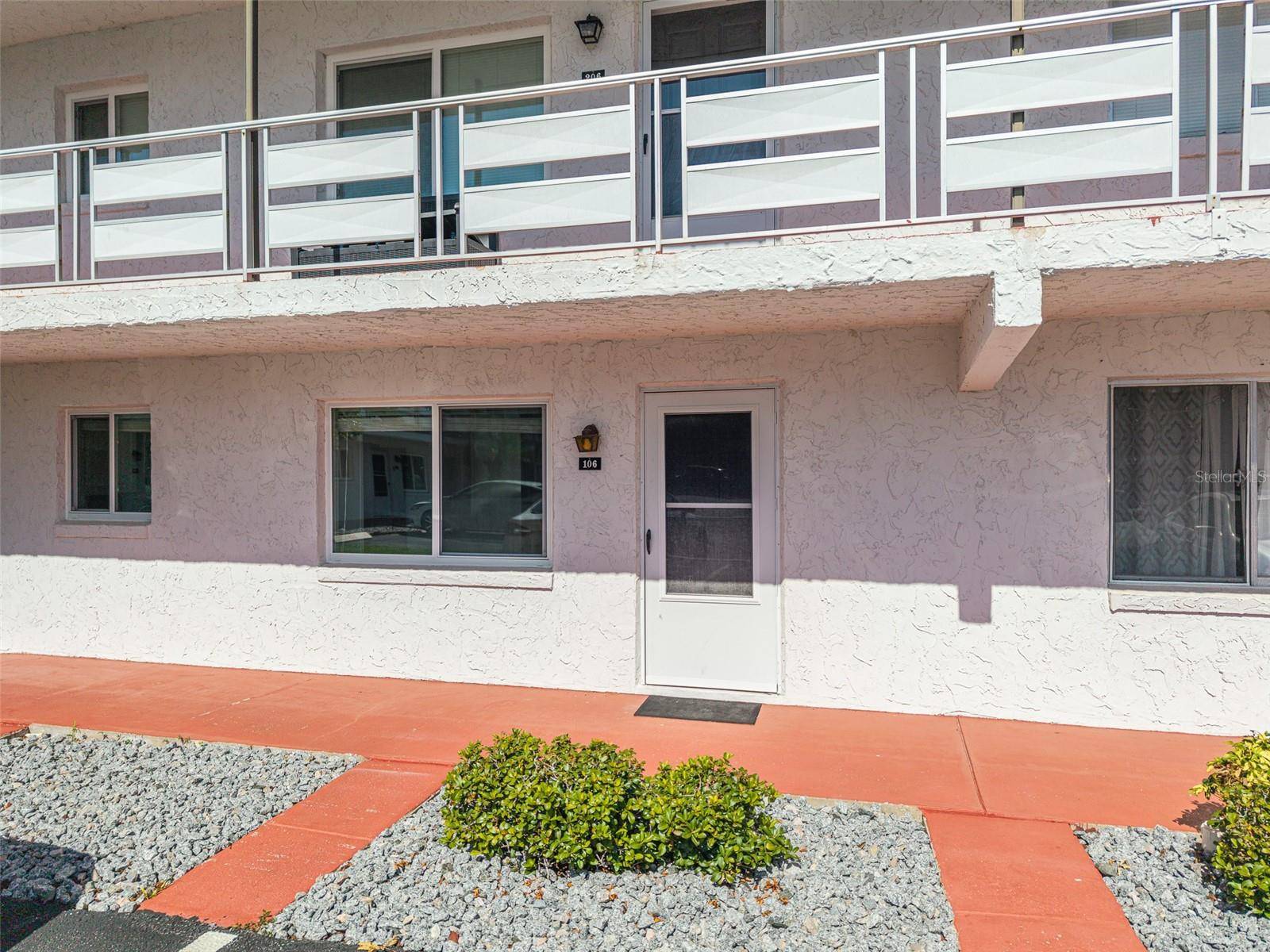 1100 MARTINIQUE DR #106, Winter Haven, FL 33884