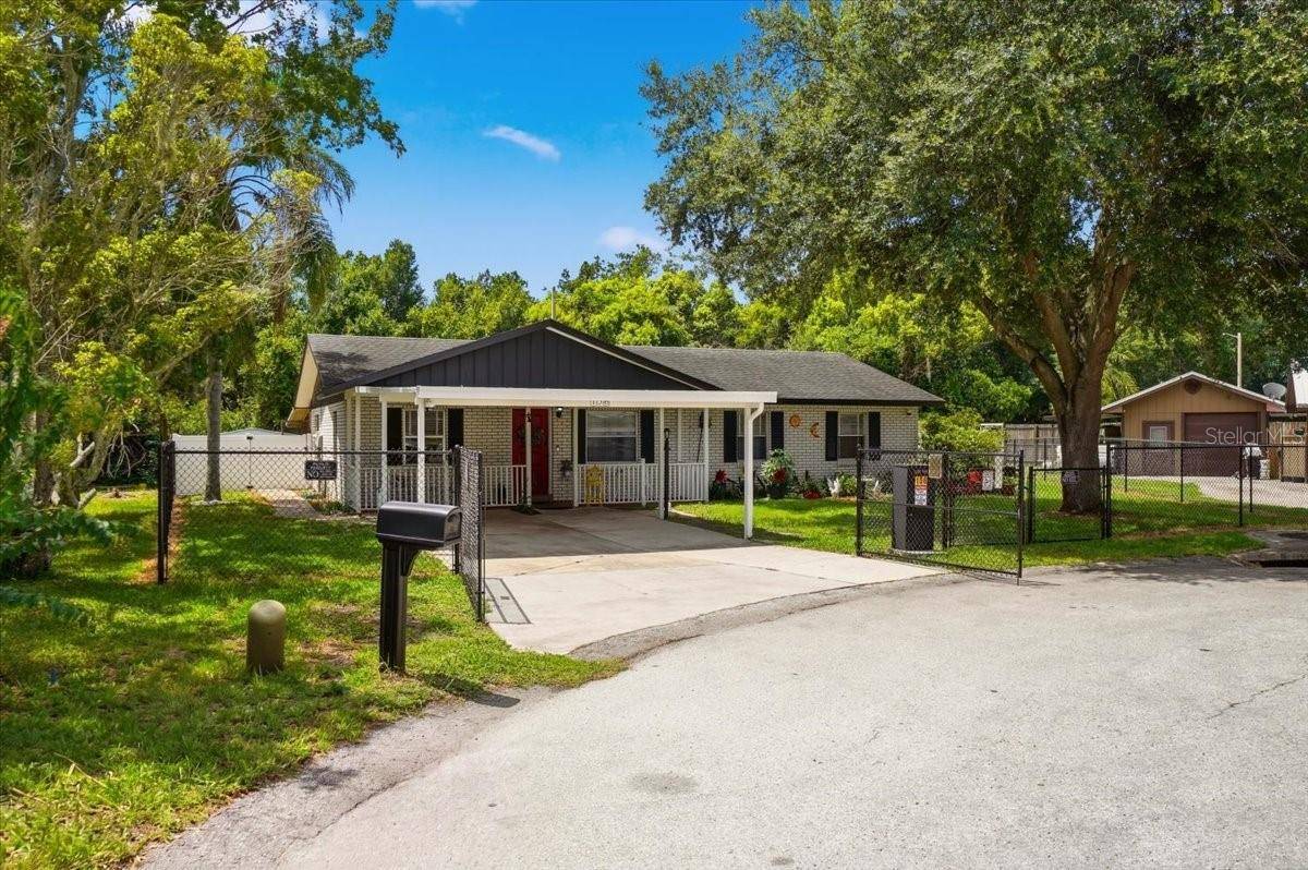 156 MANSEAU DR, Winter Haven, FL 33880