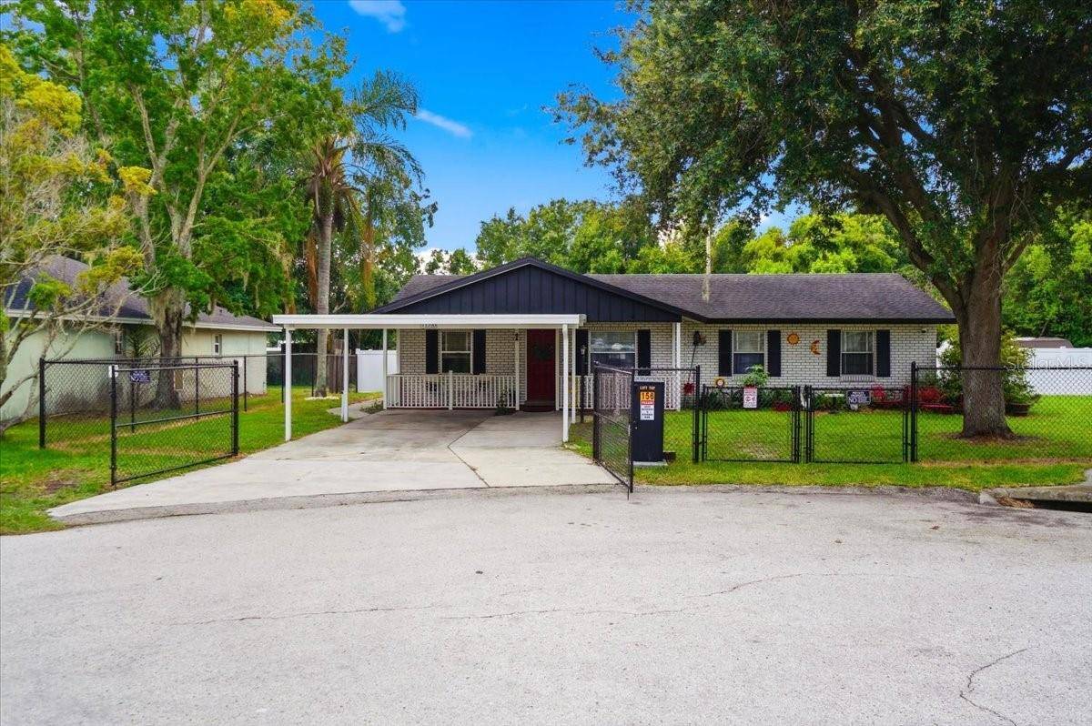 156 MANSEAU DR, Winter Haven, FL 33880