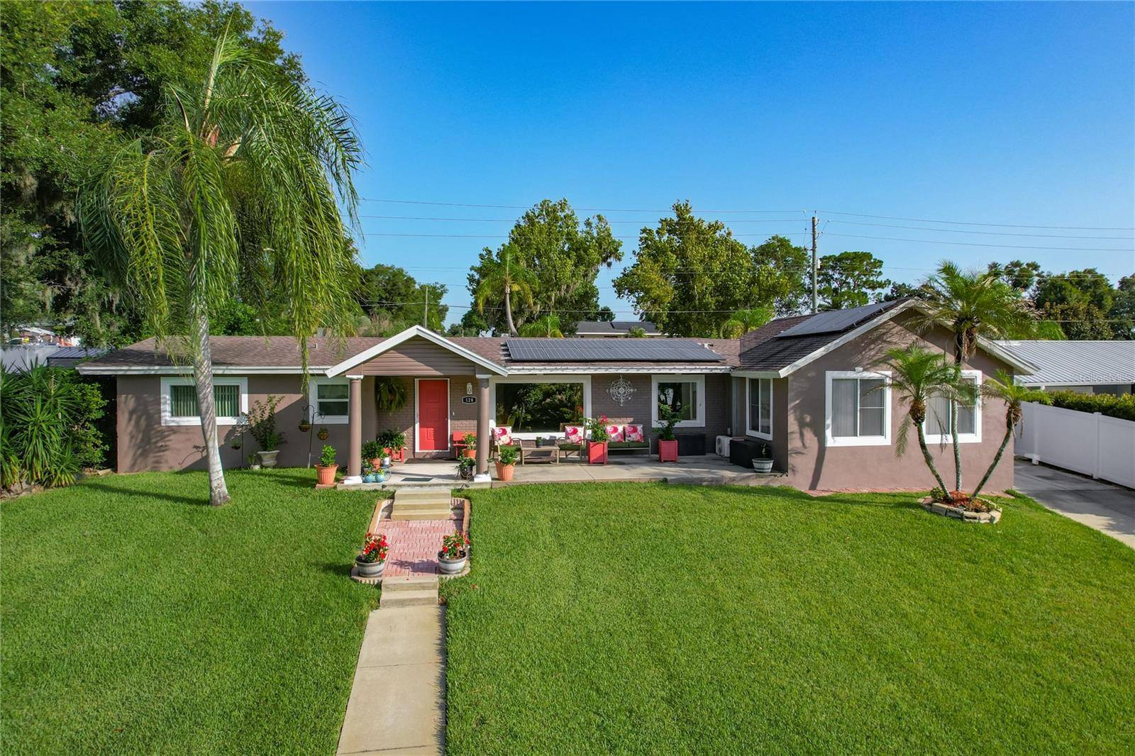 128 N LAKE FLORENCE DR, Winter Haven, FL 33884