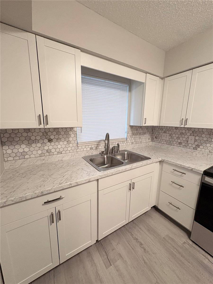 434 AVENUE D SE, Winter Haven, FL 33880