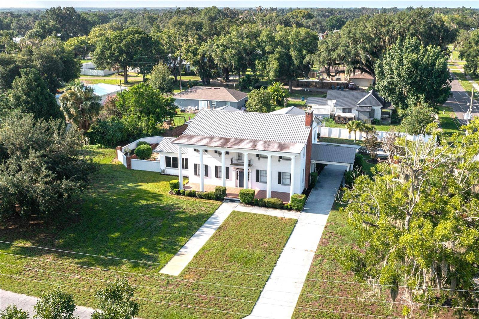 300 3RD ST NE, Fort Meade, FL 33841