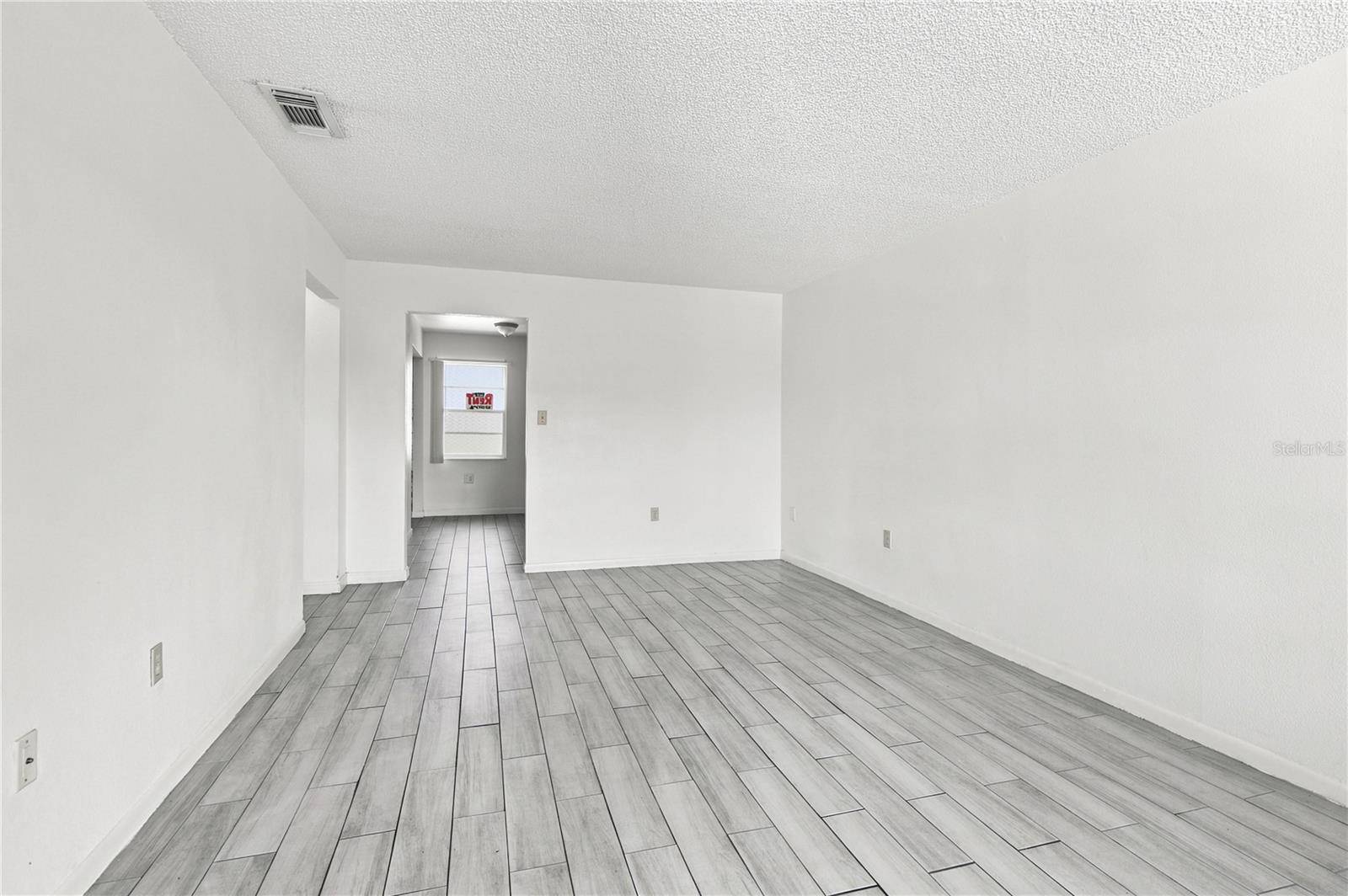 101 LAKE HUNTER DR #11, Lakeland, FL 33803