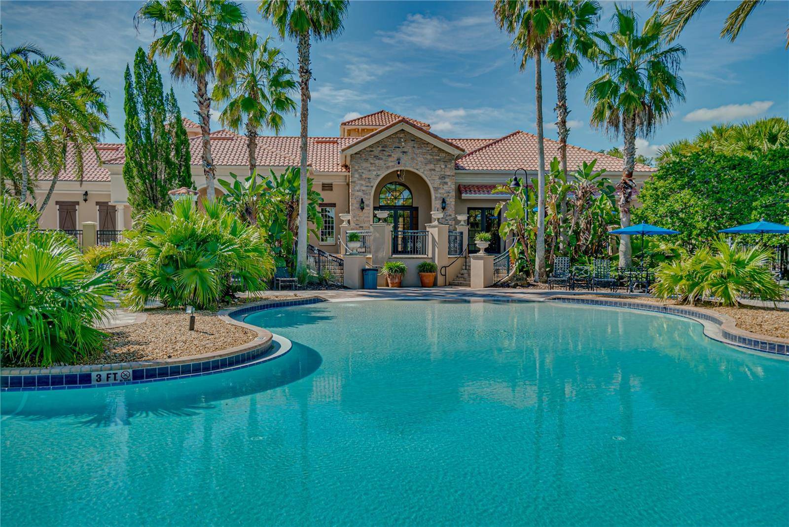 1894 VIA LAGO DR, Lakeland, FL 33810
