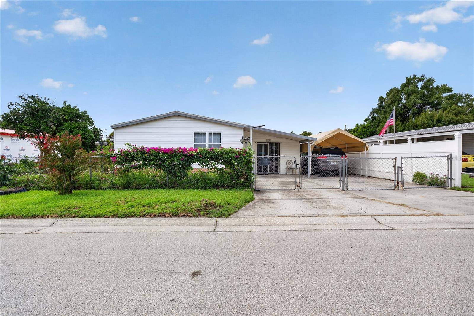 2558 MCINTOSH DR, Lakeland, FL 33815