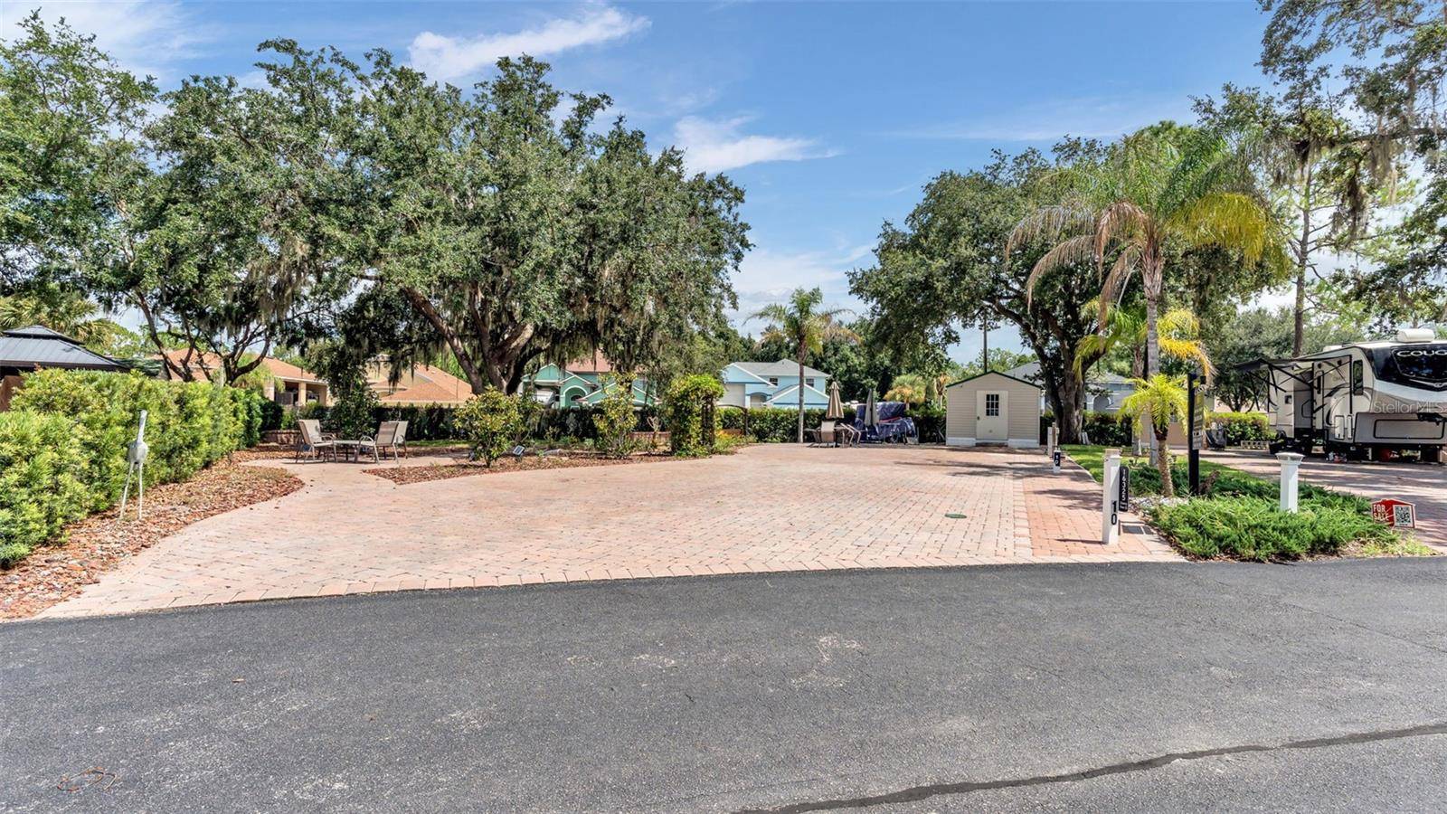 16325 CHERRY TREE CT, Clermont, FL 34714