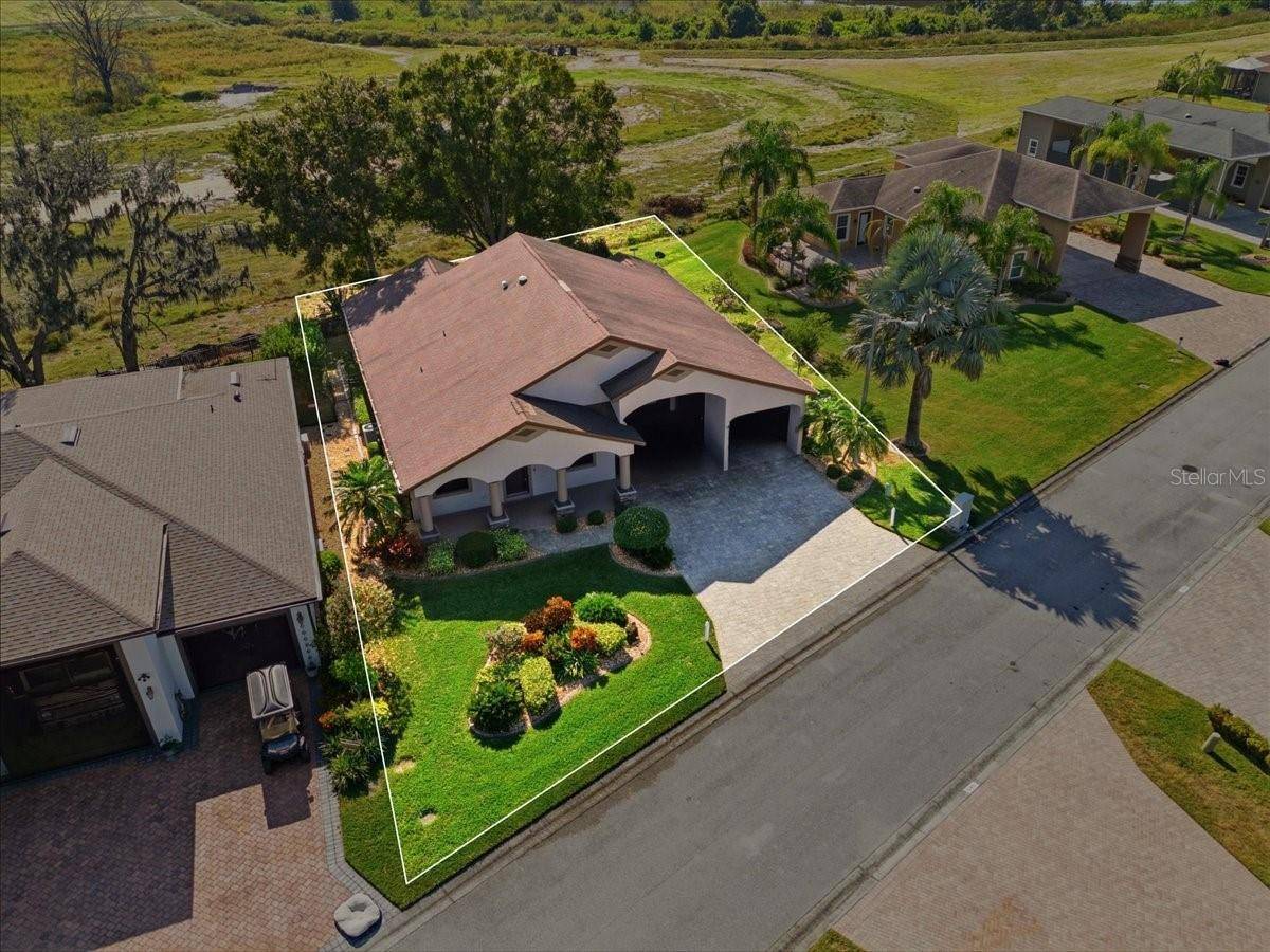 584 MEANDERING WAY, Polk City, FL 33868