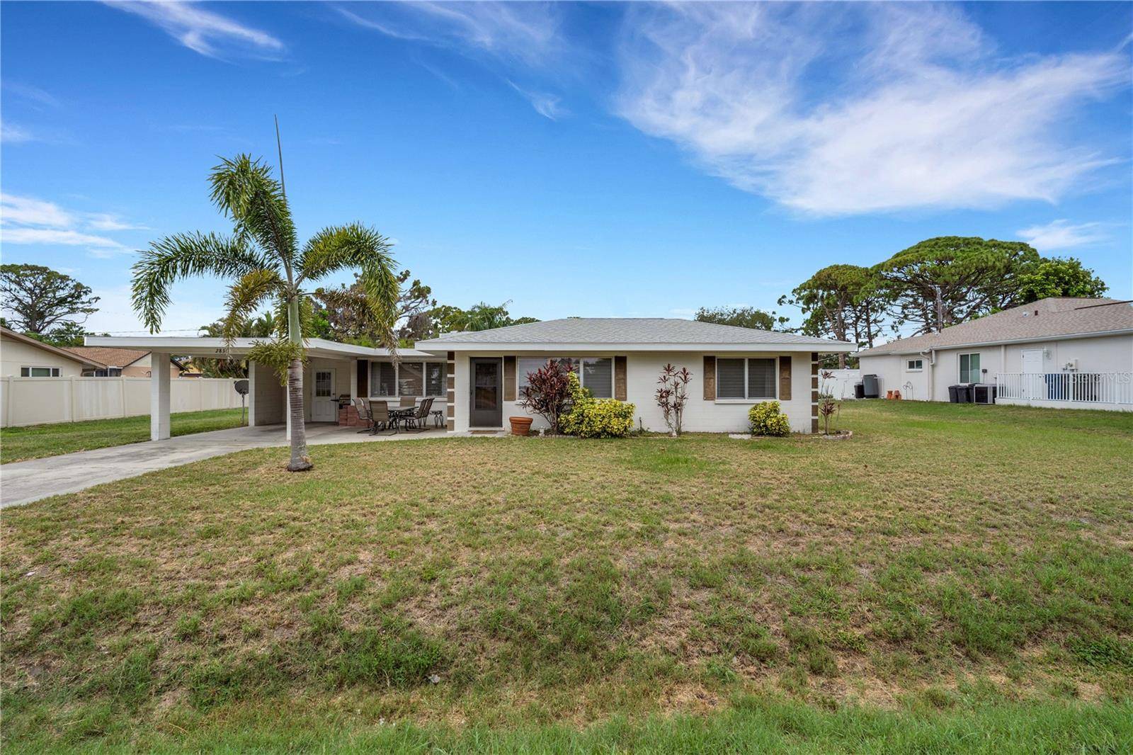 2830 SIESTA DR, Venice, FL 34293