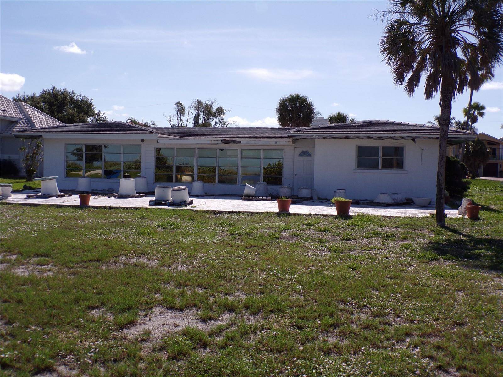 1124 SUNSET DR, Venice, FL 34285