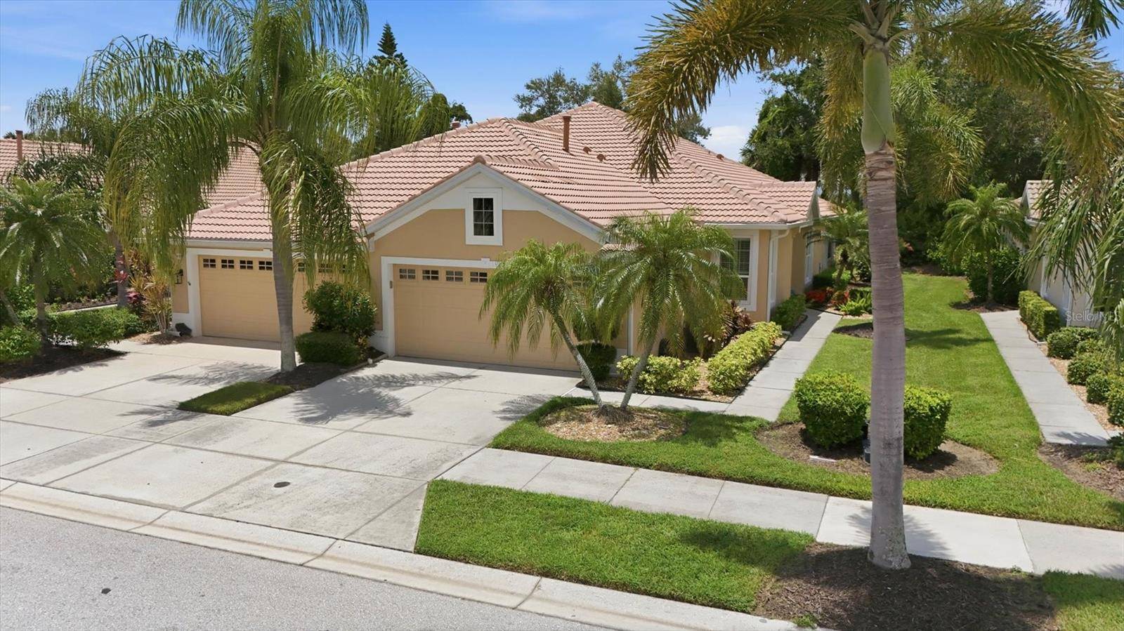 4939 WHISPERING OAKS DR, North Port, FL 34287