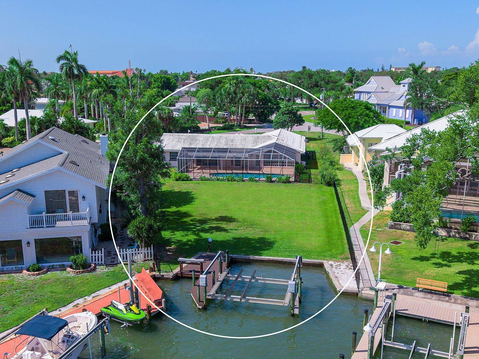 396 BAYSHORE DR, Venice, FL 34285