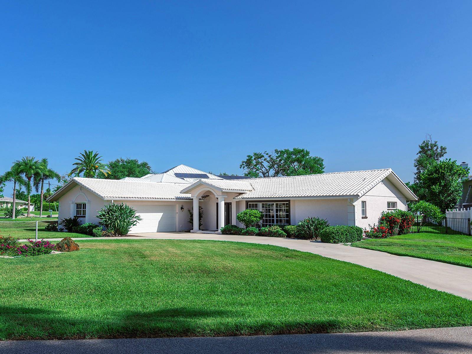 396 BAYSHORE DR, Venice, FL 34285