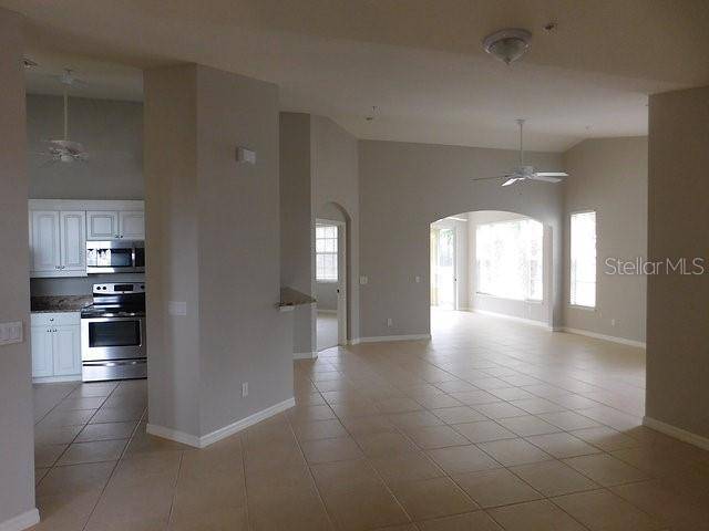 1669 MONARCH DR #204, Venice, FL 34293