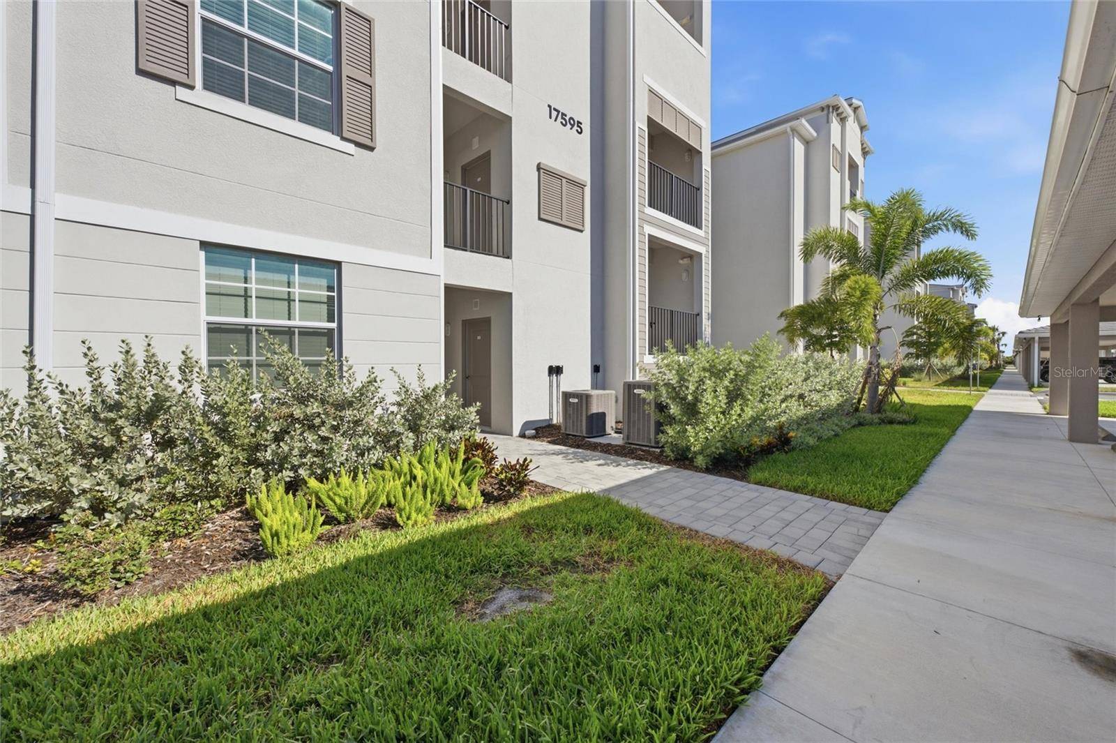 17595 OPAL SAND DR #302, Venice, FL 34293
