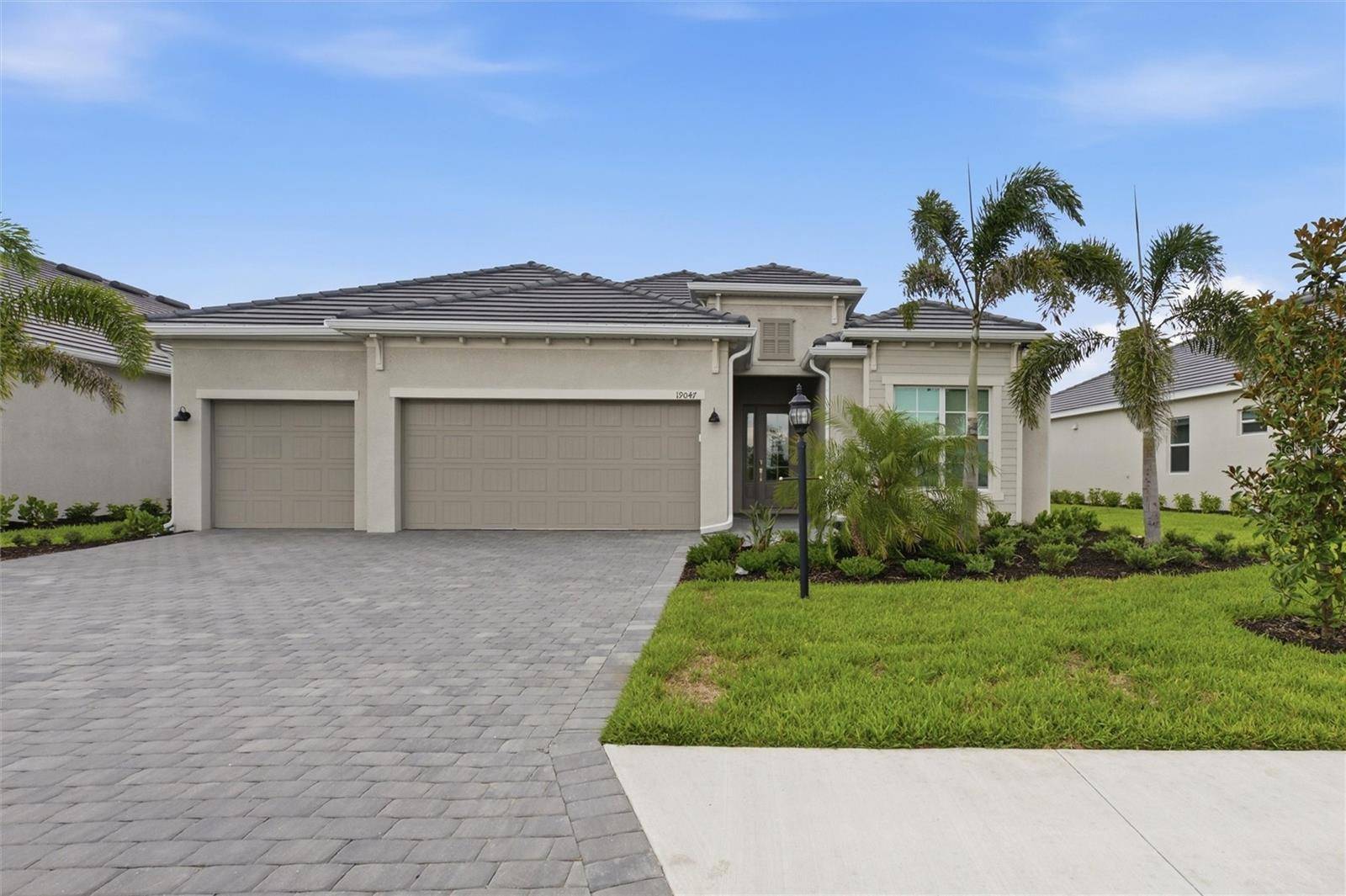 19047 SCALLOP LOOP, Lakewood Ranch, FL 34211