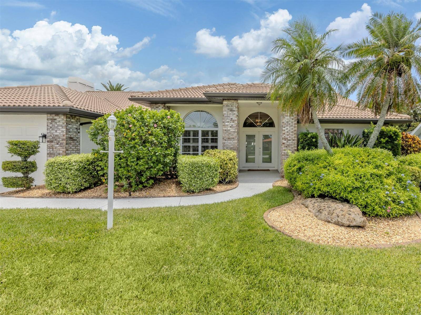 1428 GLENEAGLES DR, Venice, FL 34292