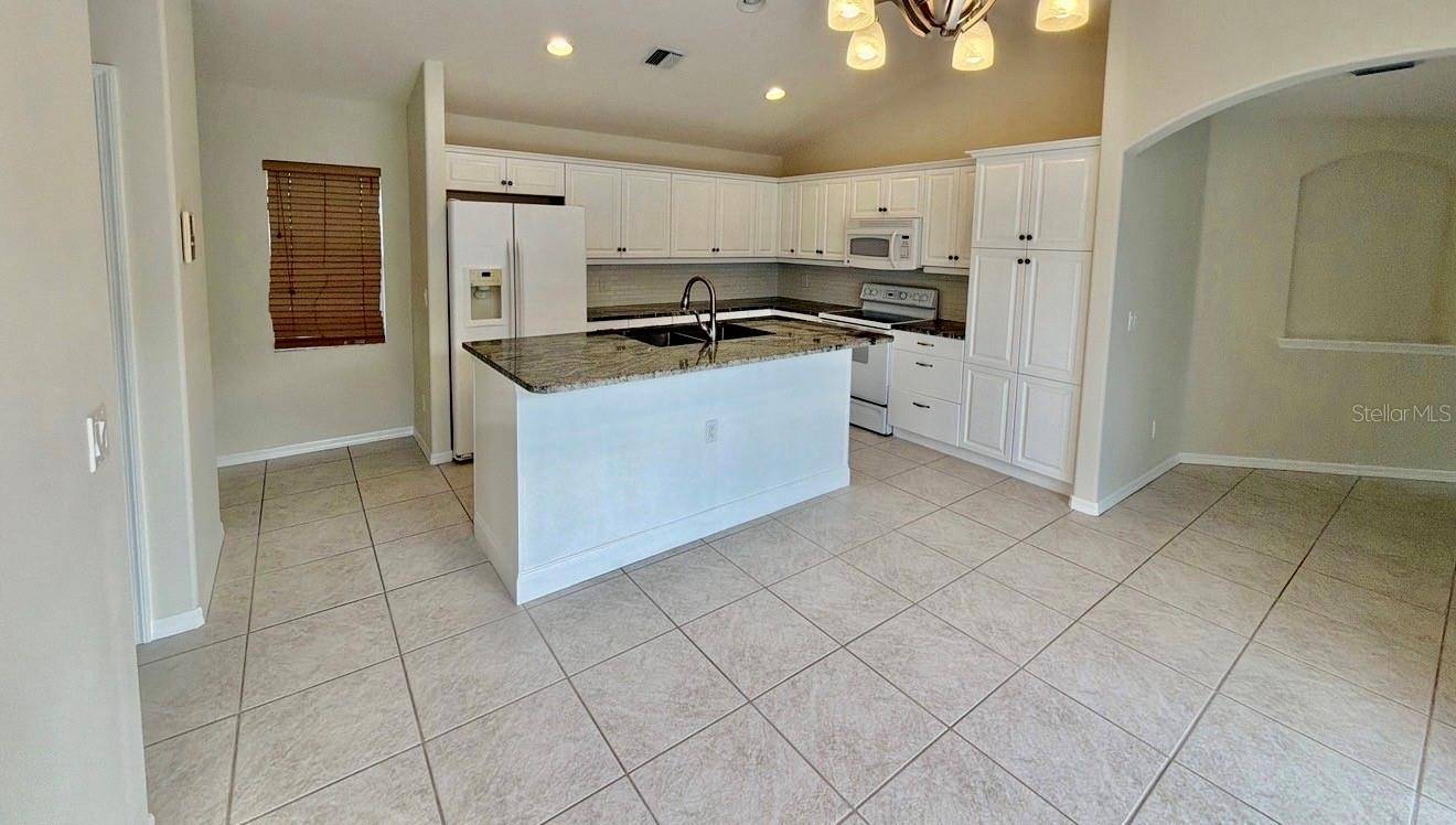 229 VENICE PALMS BLVD, Venice, FL 34292