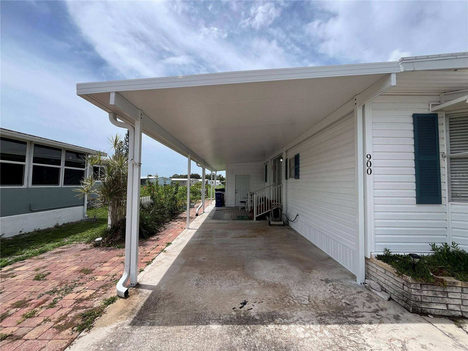 900 JOLANDA CIR, Venice, FL 34285