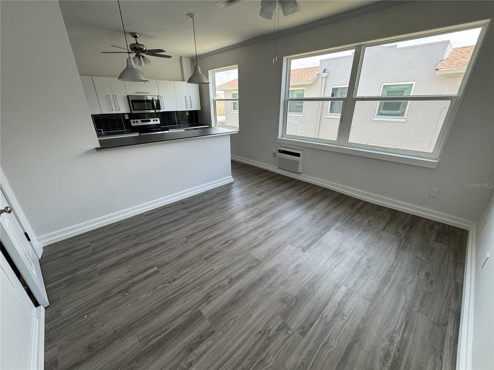 428 ARMADA RD S #6, Venice, FL 34285