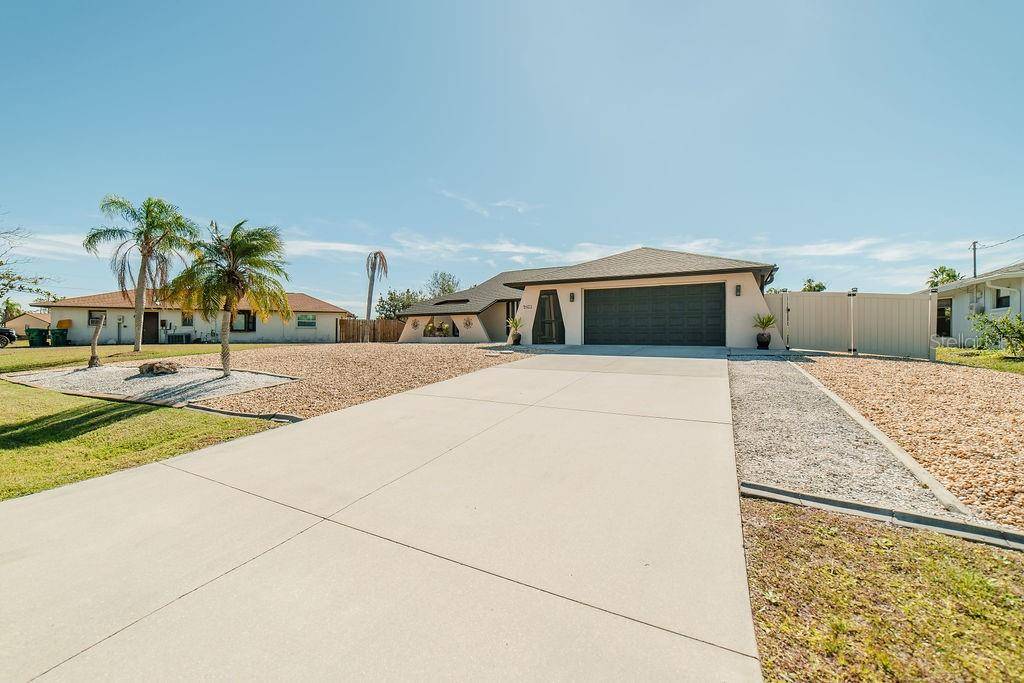 9273 CARNATION AVE, Englewood, FL 34224